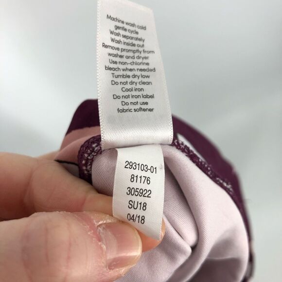 Athleta Floral Elation 7/8 Tight Athletic Leggings Womens Small Wine Purple Red - Picture 11 of 16